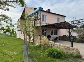 guesthouse gareji, hotel v destinaci Udabno