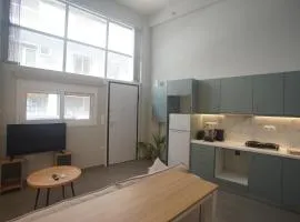 Cozy Apartment Downtown Athens III