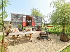 Bonnie's Shepherd's Hut - Wellness & Hot Tub