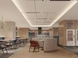 Holiday Inn Express Shanghai PVG Airport Zhuqiao - Free shuttle bus to Pudong Airport and Disneyland