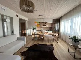 Jora prabangūs dviejų kambarių apartamentai