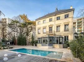 LE CHÂTEAU GRANDCLEMENT à Villeurbanne aux portes de Lyon, l'écrin insoupçonné