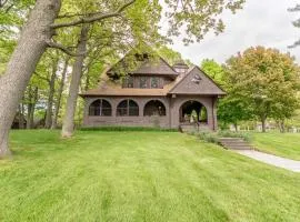 Waterfront Island Retreat on Round Island with dock