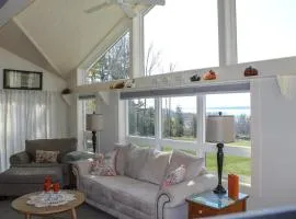 Bayside Waterview Cottage