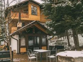 Cabana Gura Voronețului