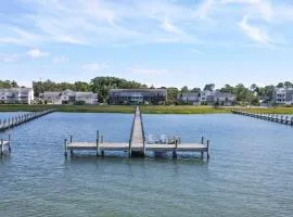 Starfish on the Channel - New waterfront townhome with golf cart!