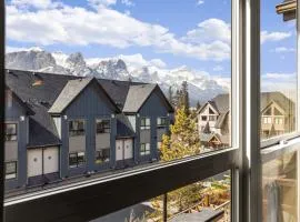 Peaks n' Patio - 3 Bedrooms, Pet Friendly, Gym, Outdoor Hot Tub