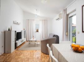 Countryside apartment manu, Hotel in Pula