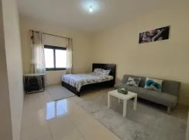 Room with toilet for couple with tv