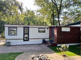 Secondhome, hotel u gradu IJhorst