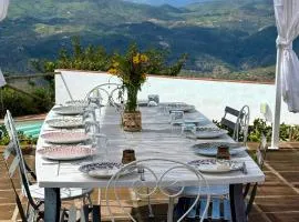 El Cielo, Cortijo en el corazón de las montañas