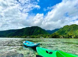 Teahupo'o Lodge Tahiti - Fare Terre et Mer - climatisé - canoe et paddle, hotel v destinaci Teahupoo