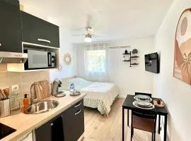 Le Petit Vaucluse Parking Wi-Fi