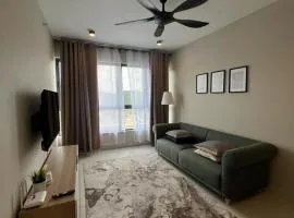 Mus Lim Mimi Homestay Gamuda Gardens