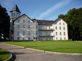 Jagdschloss zu Hohen Niendorf, rantatalo kohteessa Kühlungsborn