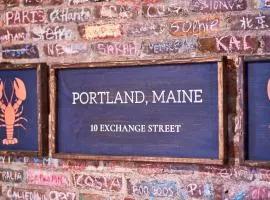 Luxury Penthouse Steps from Downtown Portland
