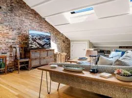 Luxury Penthouse Steps from Downtown Portland