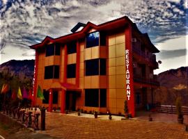 Hotel Alpine View, hotel in Sarāhan
