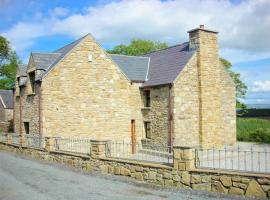 Pine View Self Catering Holiday Home, hotel a Donegal