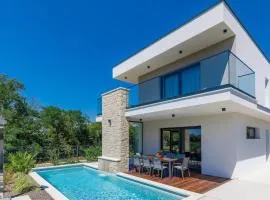 Awesome Home In Basanija With Kitchen