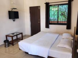 Sai Sharad Guest House, hotel v destinaci Naozor