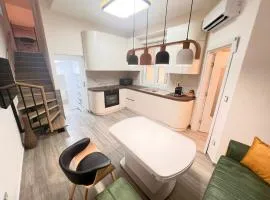 New Yorker 2 bedroom apartment