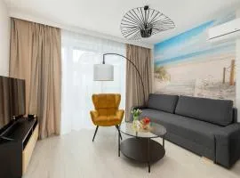 Stylowy Apartament w Niechorzu Blisko Morza z Klimatyzacją i Parkingiem by Noclegi Renters