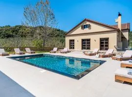 Luxury private villa queen Alla