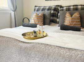 Brightside Apartment, hotel con piscina en Kristiansand