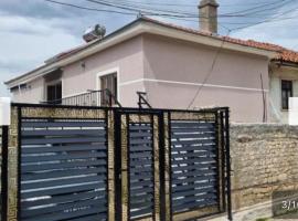 villa stavri, hotel em Pogradec