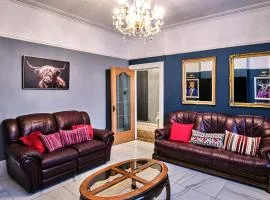 Charming Cardiff Home with Private Parking Modern Amenities
