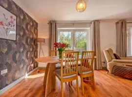 Charming Home Garden Family-Friendly Telford - Pass the Keys