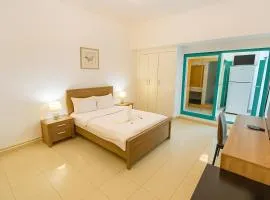 Classy Studios for Ladies in Dubai, Marina فتيات فقط