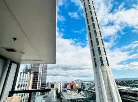 Sky Tower Panorama Suite Luxurious Apartment