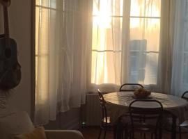 Logement cosy au centre ville, hotel v destinaci Saint-Brieuc