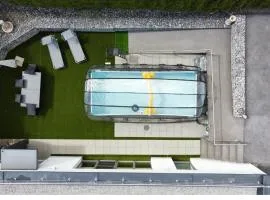 Gartenloft mit Pool