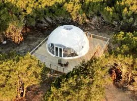 Sublime Glamping Dome in Texas for Memorable Vacations in Burnet