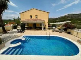 Spacious Villa with Pool in Vall d'Umbri