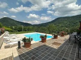 40 Min from the Dolomites Borgo Moretti-4 & pool