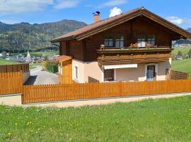 Ferienhaus Elfi, cabin in Abtenau