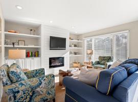 4585 Parkside Villa by Akers Ellis Rentals, hotel in Kiawah Island