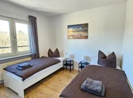 -MrLiving- 2 Zimmer Apartment in Linden - 4 Betten - Balkon