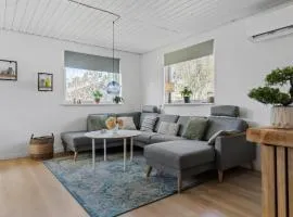 Cozy Home In Ebeltoft With Wifi