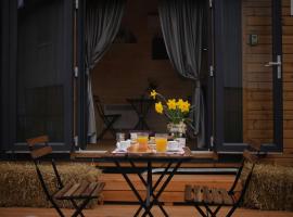 Casa della Montagna X by Tiny Away, villa in Lorica