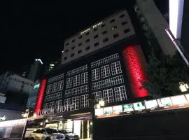Yuwon Hotel