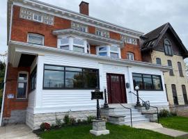 Buffalo Guesthouse, khách sạn có bồn tắm nóng ở Buffalo