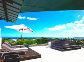 Superbe appartement avec vue mer et montagnes.