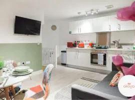 A Stunning Central Wakefield Cozy Gem - Free WiFi and Parking