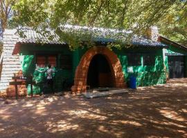 Calmuco Shelter, beach hotel in Coehue-Có