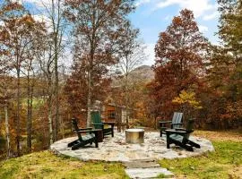 Wildcat Modern - 2br Firepit, Deck Dog Friendly